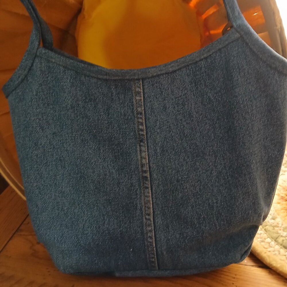 DENIM BAGS WITH CHICKEN PRINTED LINING - Picture 2 of 3